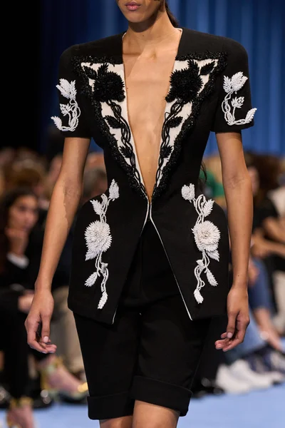 Look 101